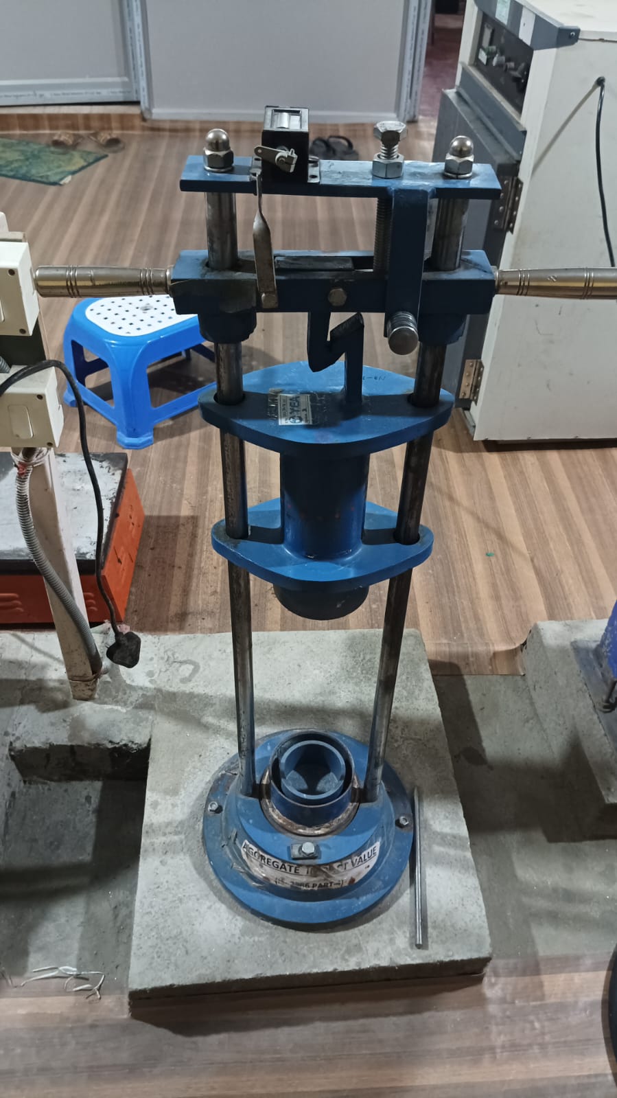 Aggregate impact value test aggregate-impact-testing-machine.jpg